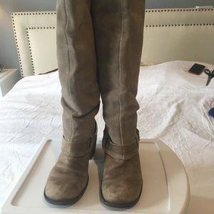 nine west tan boot with heel and buckle, size 7.5